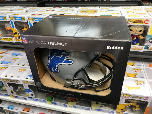 Riddell Replica Detroit Lions Helmet Signed by Matt Stafford