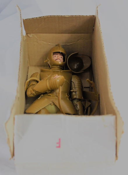 MARX TOYS - VINTAGE - GOLD KNIGHT - 11" ACTION FIGURE - MAIL AWAY?